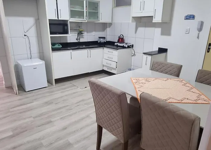 Apartamento Na Melhor Localizacao De Balneario Camboriu A 100M Do Mar